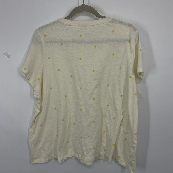 Marine Layer White Tee with Yellow sunshines - Picture 4 of 10